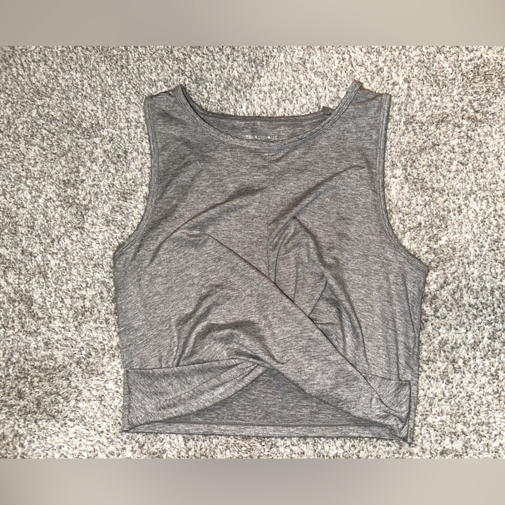 Women’s Yogalicious Light‎ Gray Cropped Tank